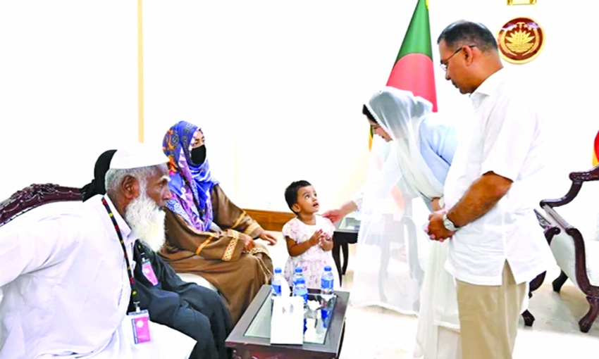 PM provides financial aid to families of soldiers killed  in shell blast