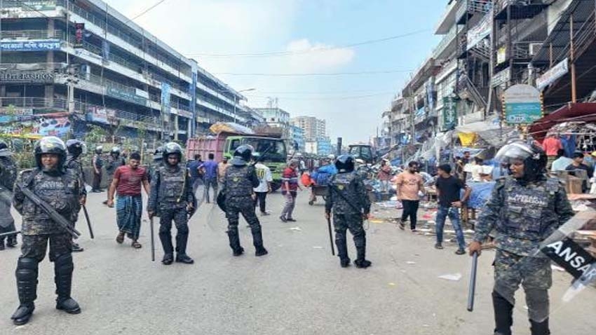 DNCC Conducts Eviction Drive in Mirpur with Support from Ansar Battalion