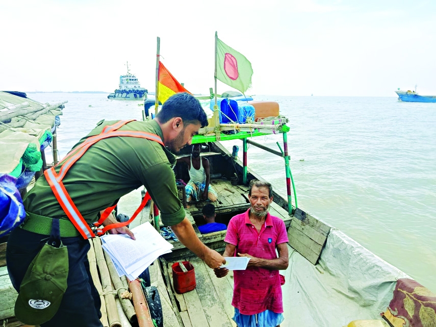 Chittagong Port takes steps to raise awareness for safe navigation