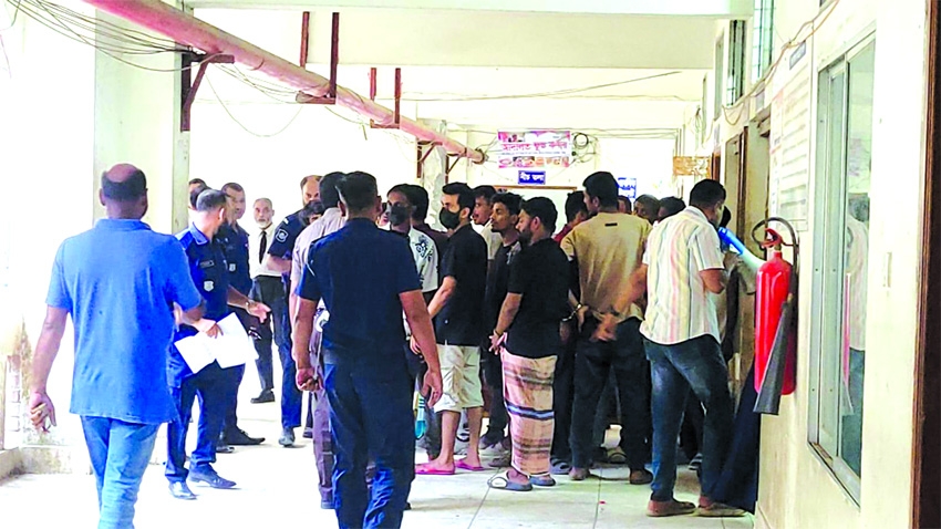 Teen-gangs in Cumilla: 451 out of 624 arrestees handed over  to guardians