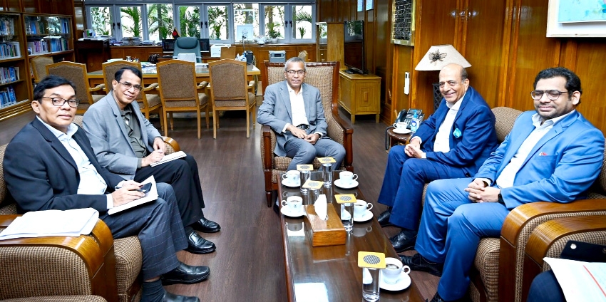 BB governor urges  India to increase imports  of Bangladeshi products