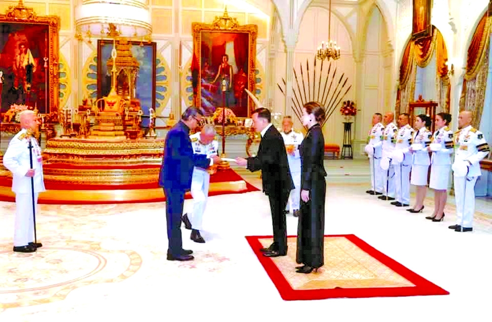 Bangladesh Ambassador Andalib Elias Presents Credentials to  King of Thailand