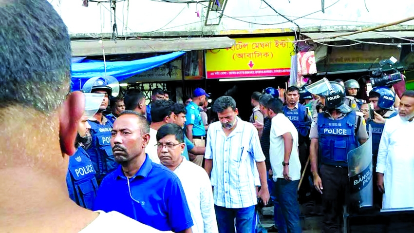Police raid JaSaD office in Gulistan