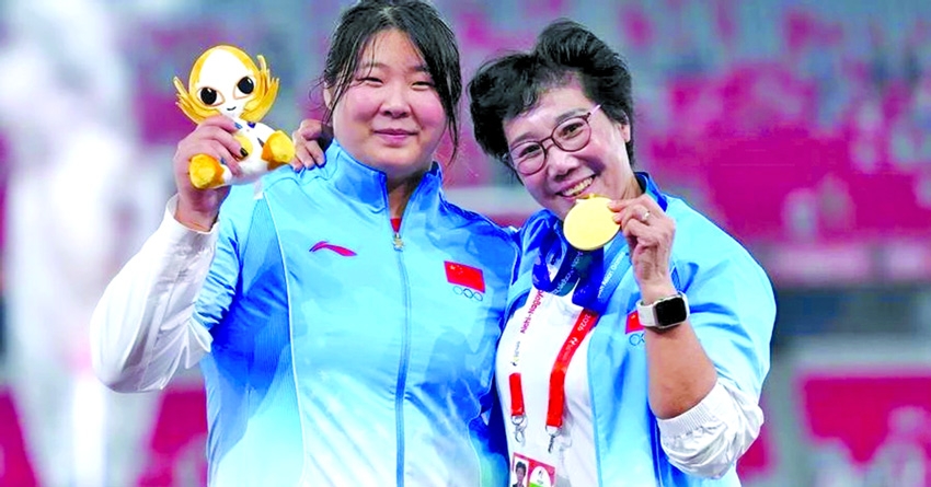 China wins three golds as Boonson equals Asian 200m record
