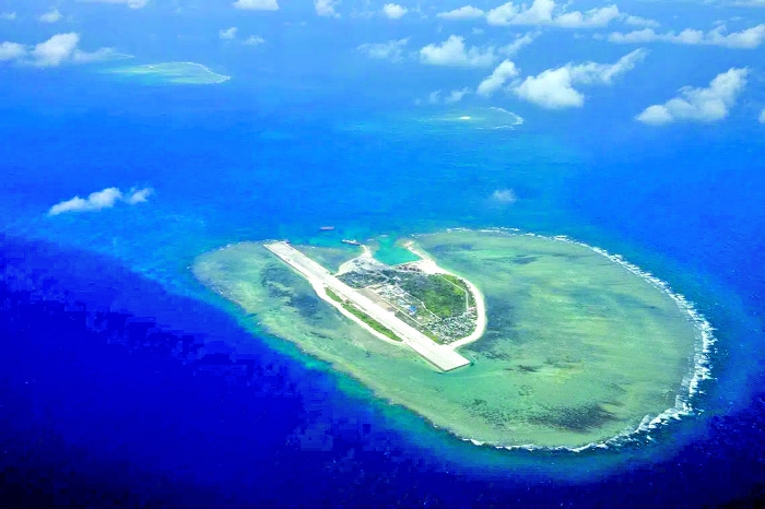 Philippines accuses Chinese coast guard of blocking law and order drive
