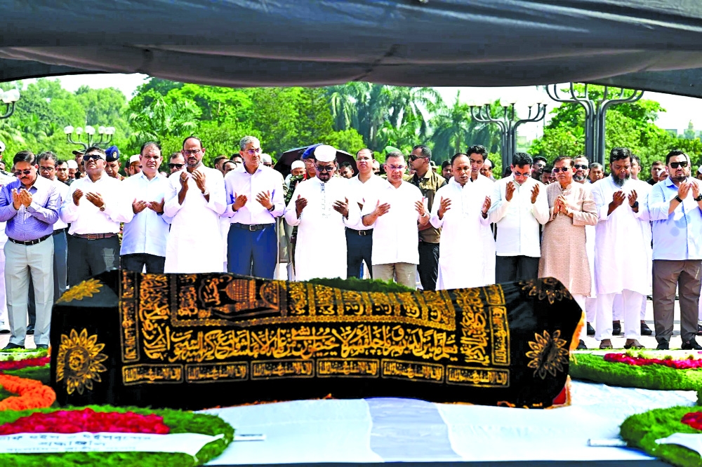 PM attends Salah Uddin Ahmed's namaz-e-janaza
