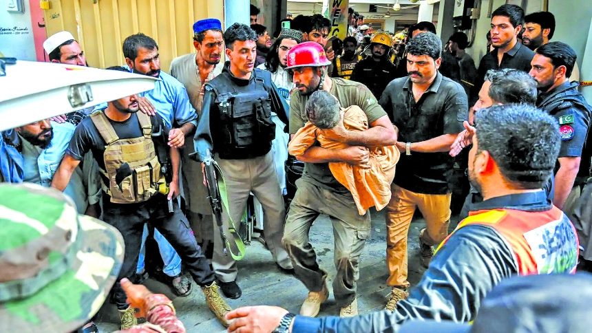 School roof collapses in Pakistan,  killing 33 