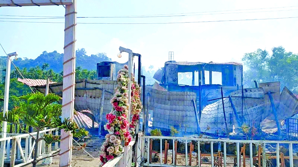 10 dead as blaze destroys Cox's  Bazar resort