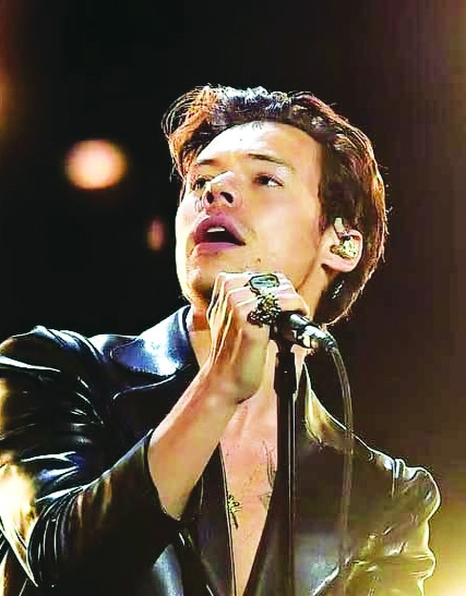 Harry Styles debuts unreleased song for late bandmate Liam Payne