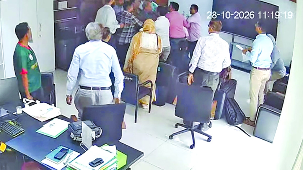 Mob outfit assaults IEDCR Director  in his office