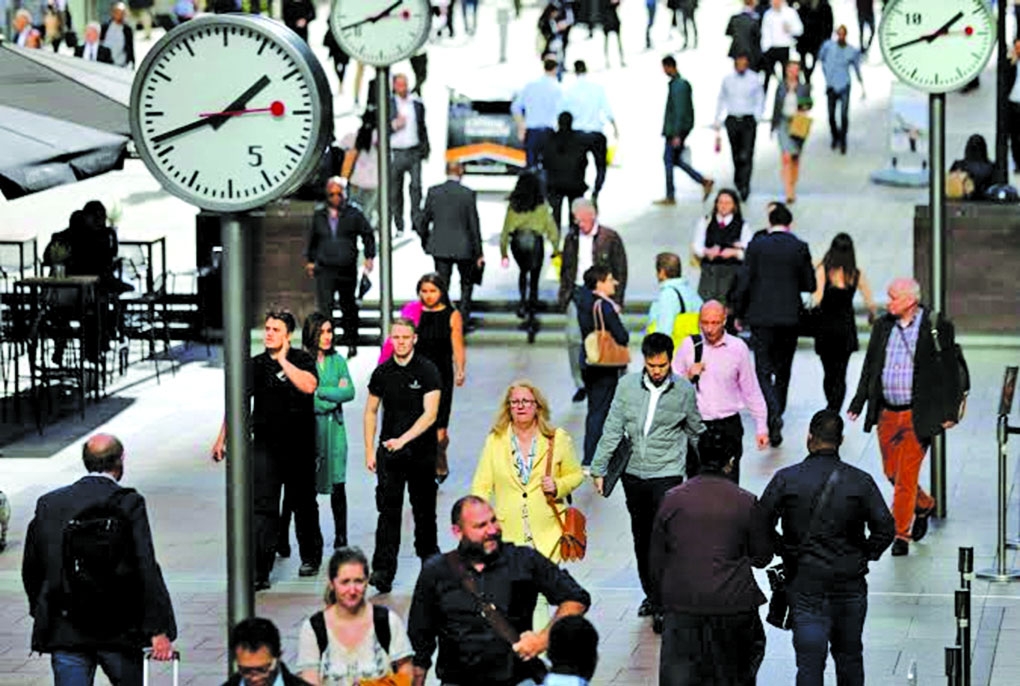 Britain Grapples With Rising Jobless Figures 