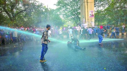 Protesters stage sit-in after clashes with police over deferring 47th BCS exam