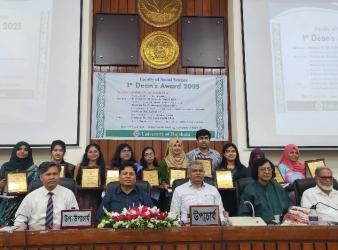 13 Teachers and Students Honoured with First-Ever Dean’s Award at RU