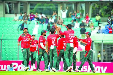 Bangladesh thrash New Zealand in first T20 