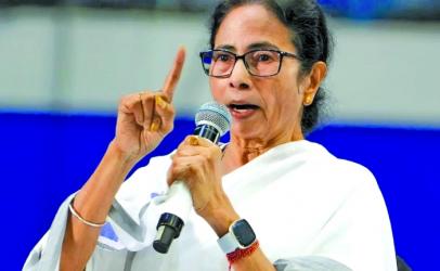 Mamata Banerjee refuses to resign
