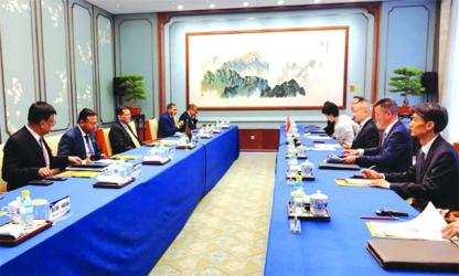 Bangladesh, China discuss connectivity, trade cooperation