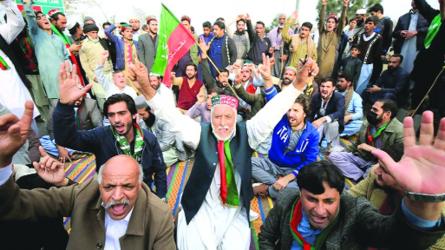 Pakistan politicians want Islamabad to focus on domestic hazards first