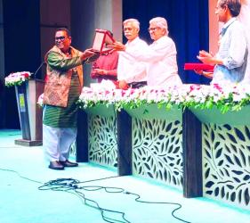 Nripendra Lal, Bulbul Islam receive Rabindra Puraskar 2026