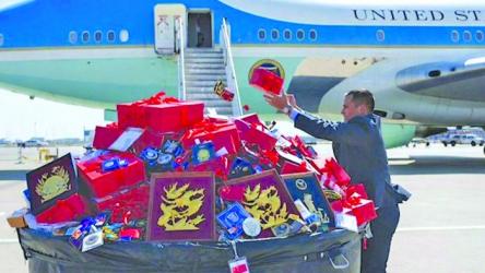 US threw all Chinese gifts into trash bin reportedly
