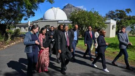 Strengthening India-South Africa scientific collaboration: A banner handover at the South African Astronomical Observatory