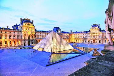 France unveils architects to transform Louvre