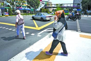 World sees  second-hottest May