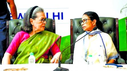Mamata Banerjee\'s Congress  joining speculation  ruled out