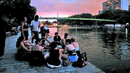 France records 1,000 deaths during  massive heatwave