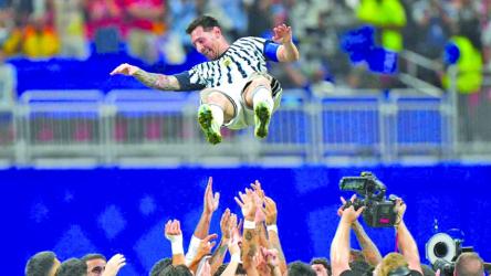 Argentina produce epic World Cup fightback to beat Egypt, reach quarters