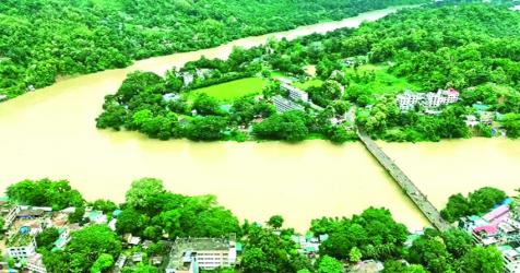 30 killed in floods, landslides