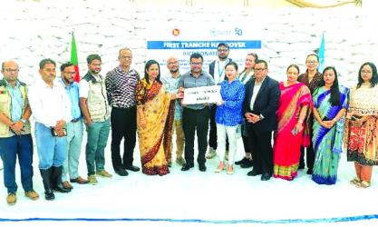 Govt hands over rice to WFP for Rohingya food assistance