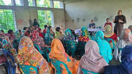 Community Courtyard Meetings Held in Five Villages of Keraniganj Under the ‘Pathomita’ Programme