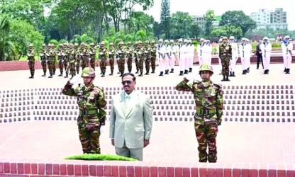 Acting President pays homage at National Memorial