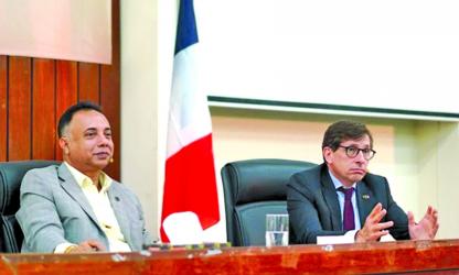 French envoy calls for stronger academic, people-to-people ties  