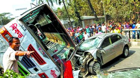 Road accidents claim 1384  lives in Dhaka over six years