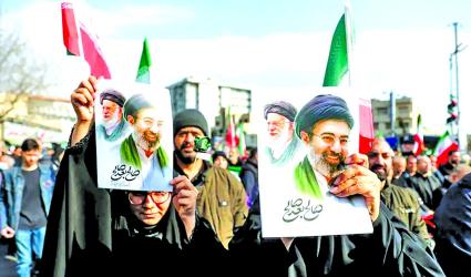 Iran widens pressure to force US into concessions