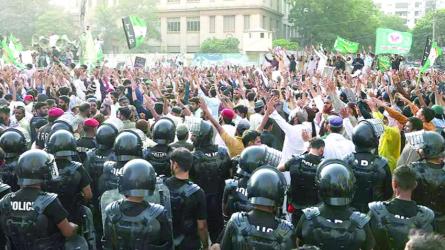 Pakistan cracks down on journalists: NYT