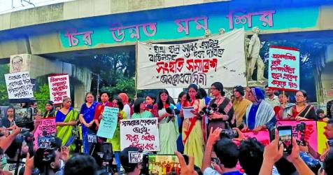 DU students hold solidarity rally, demand abolition of \'curfew law\'