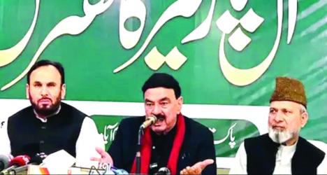 Ex-Pakistan Minister\'s Threatening Remark Against India