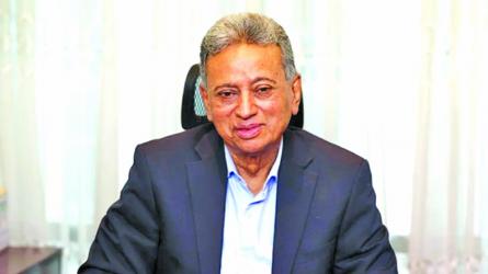 Govt to implement new pay scale this year: Amir Khosru
