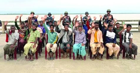 BGB brings back 24 Bangladeshi fishermen detained by Arakan Army