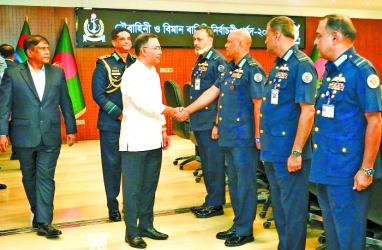 PM asks giving priority to merit for promotion  in forces