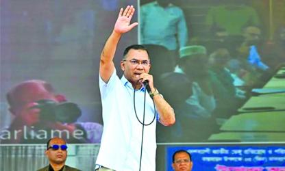 PM calls upon youths to come forward in rebuilding country