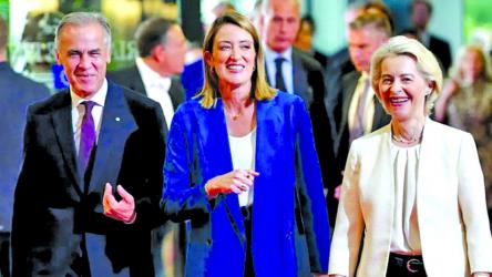 EU invites Canada to become \'associate member\'