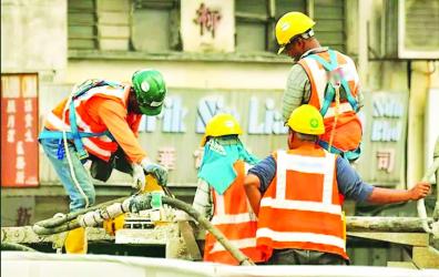 Overseas Employment for Expatriate Bangladeshis Faces Unstable Plight
