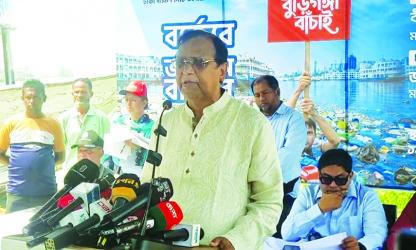Floating market launched in exchange of waste at Swarighat