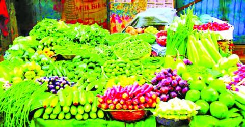 Fuel price hike: Prices of essentials rise, people suffer