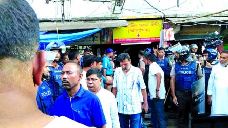 Police raid JaSaD office in Gulistan