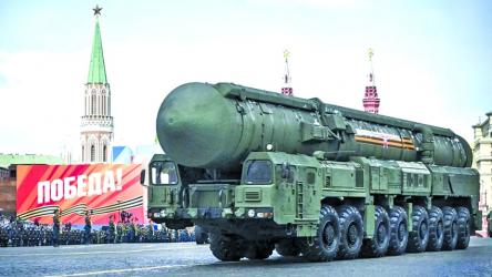 Russia sends nuclear warning to NATO