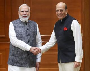 Trivedi meets Modi in Delhi